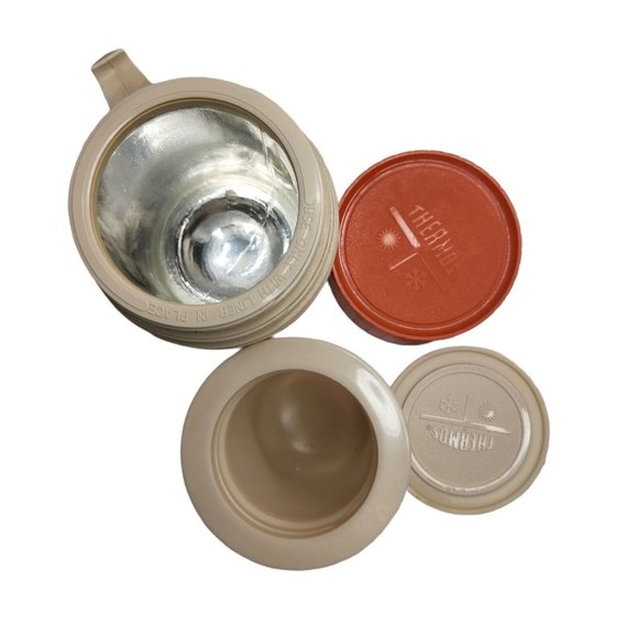 Vintage Thermos Hot or Cold Food Container Gold Model 7002 10 oz. - Picture 3 of 6